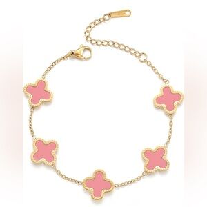Gold clover lucky bracelet pink